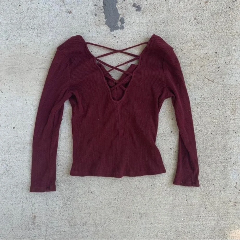 Maroon Ribbed Button-up Top - Picture 2 of 2